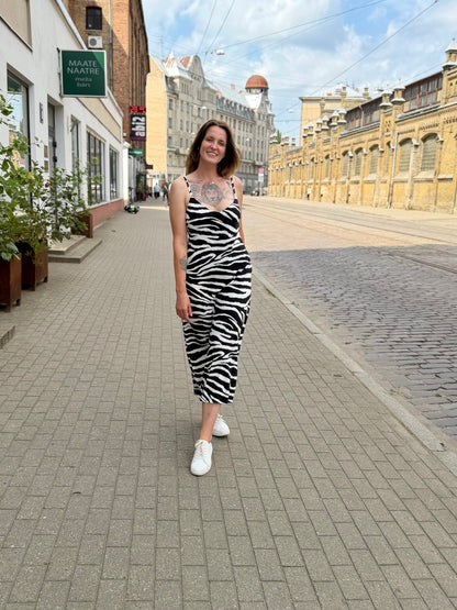 Zebras printa lencīškleita