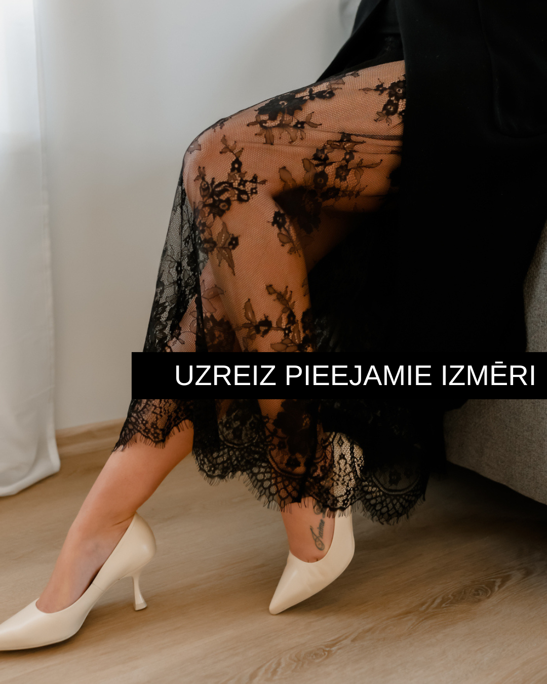 Uzreiz pieejamie maksi garuma mežģīņu virssvārki