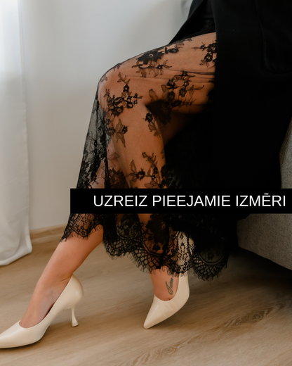 Uzreiz pieejamie maksi garuma mežģīņu virssvārki